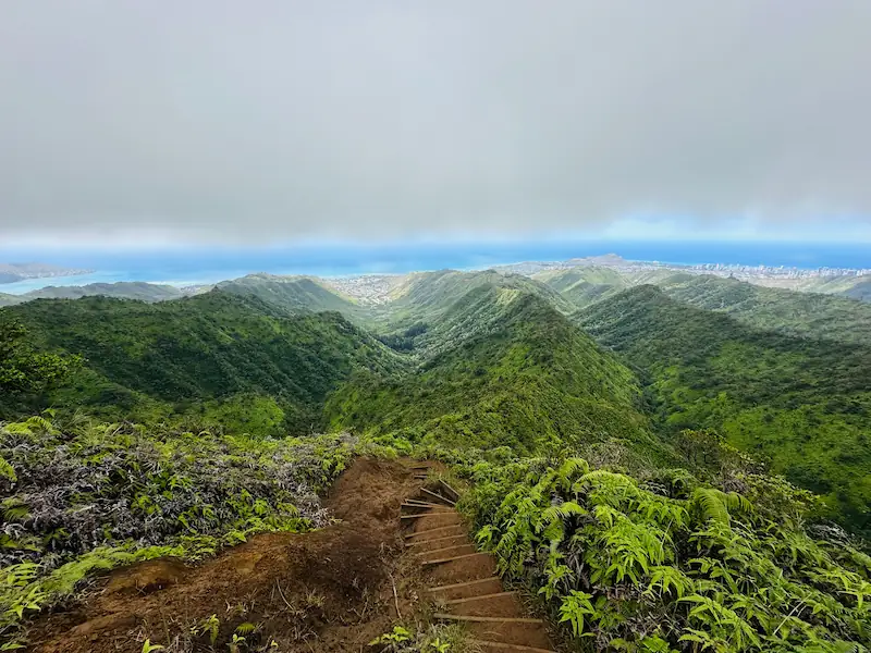 Wiliwilinui Ridge with Stairway